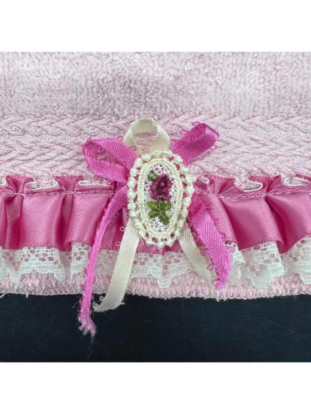 Vintage Pink Hand Towel Washcloth Set Lace Ribbon Romantic Granny Bathroom